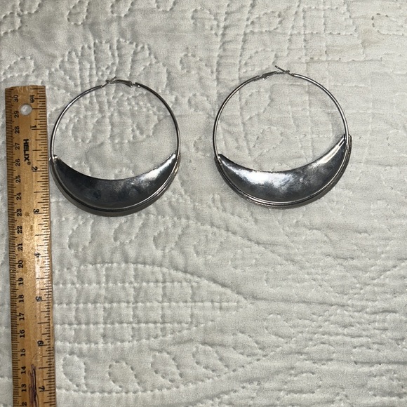 Big Silver, Rhinestone Hoops! 💎 - Picture 2 of 2